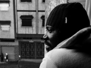 Ebrima befinner sig fortfarande i Tanger, trots flera försök att korsa gränsen mot Europa.