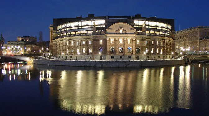 Parlamentariska nationalister är farligare än gatuparlamentariska