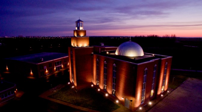 Imam: ”Grisar är homosexuella och äter sina barn”