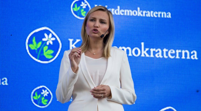 Anser Ebba Busch Thor att ”religion är som en penis”?