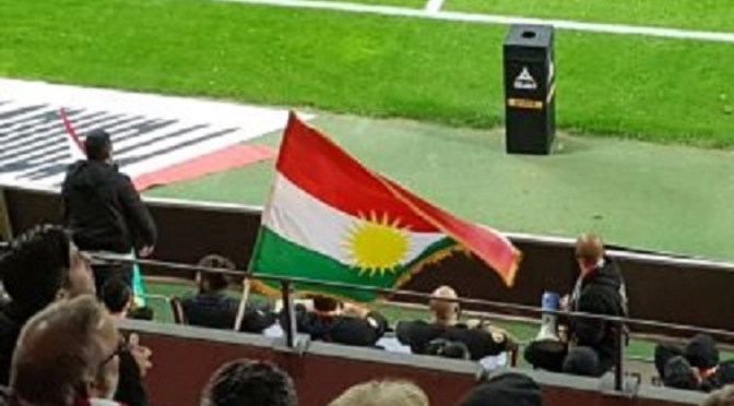 Om Amineh Kakabaveh, Leila Ali Elmi och ”etniska röster” inom politiken