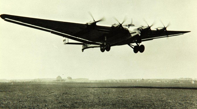 Myt: Den mystiska naziflaggan på flygplatsen