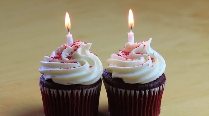 Samhällsnytt avslöjar fysisk omöjlighet: ”Aghanledaren Omid har två födelsedagar”