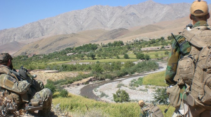 Hanif Bali (M) och hazarerna