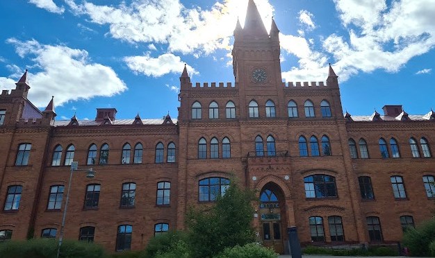 Rasprofilerad på valdagen